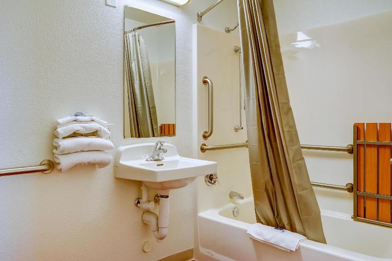 Motel 6 Eugene South Springfield image