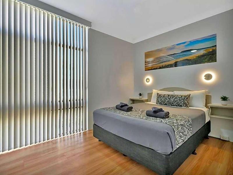 Surf Beach Motel Coffs — general view