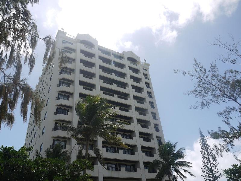 Aquarius Beach Tower image
