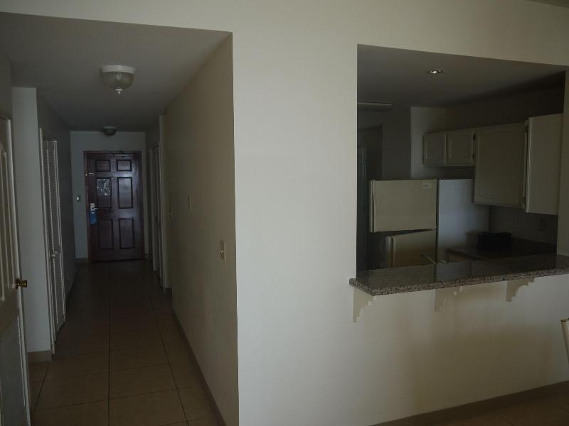 Aquarius Beach Tower image