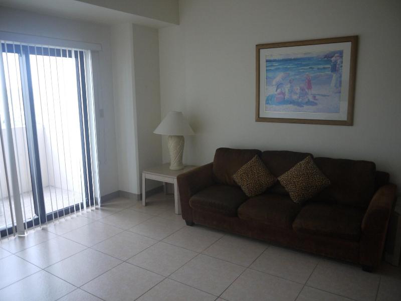 Aquarius Beach Tower image