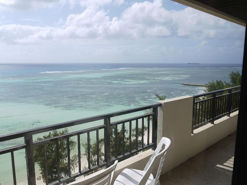 Aquarius Beach Tower image