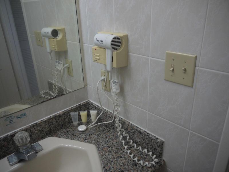 Aquarius Beach Tower image