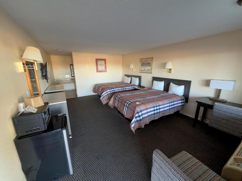 Regal Motel In Las Vegas New Mexico image