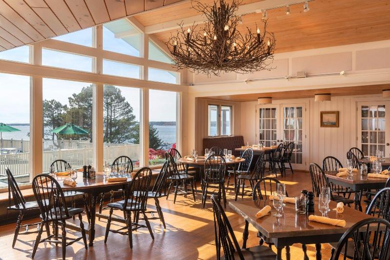 Spruce Point Inn Resort Spa image