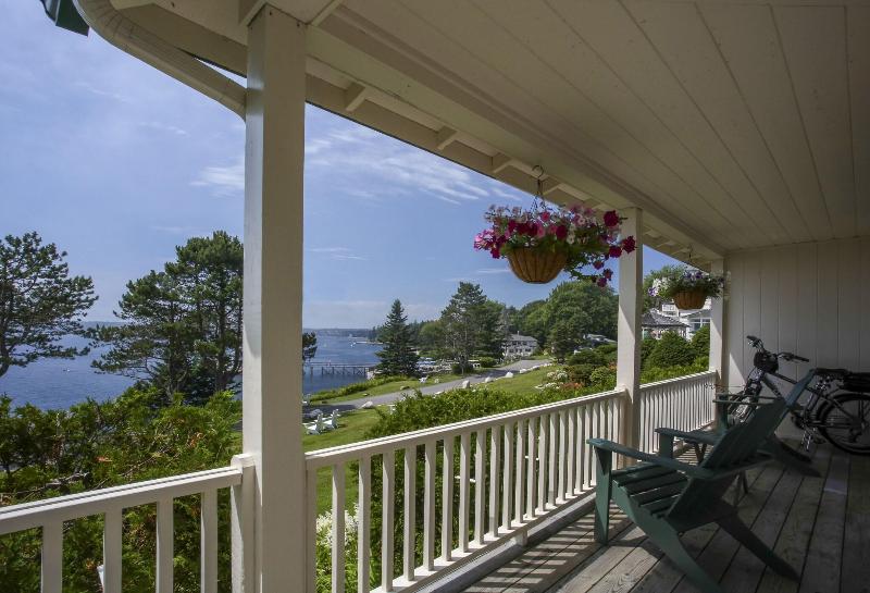 Spruce Point Inn Resort Spa image