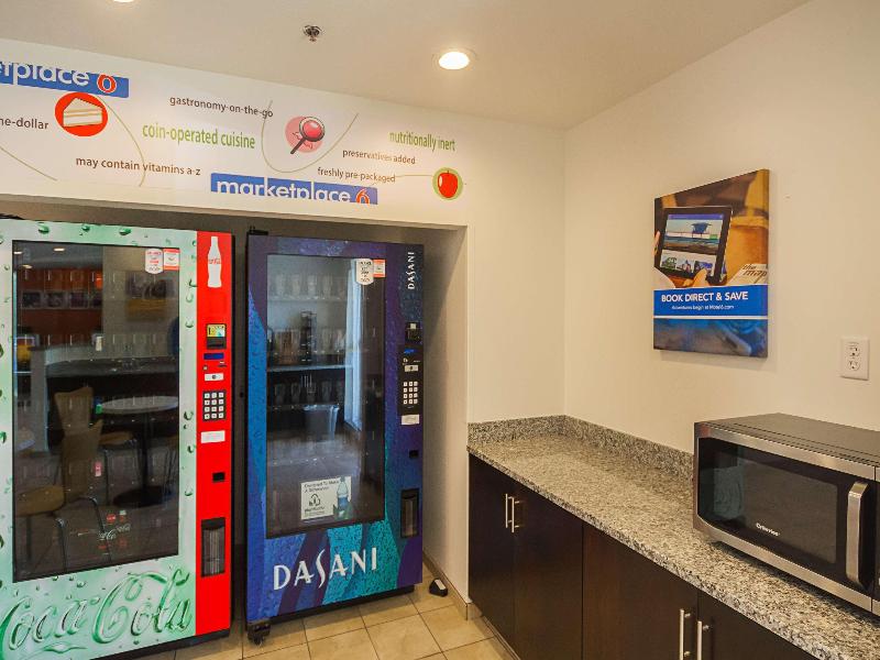 Days Inn by Wyndham South Bend/Notre Dame image