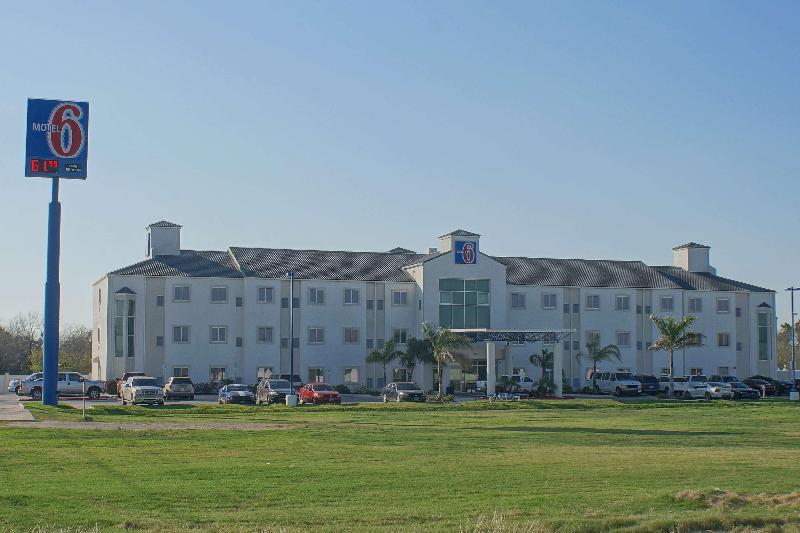 Motel 6 Mission Tx image