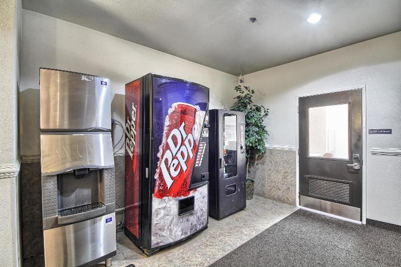 Motel 6 Mission Tx image