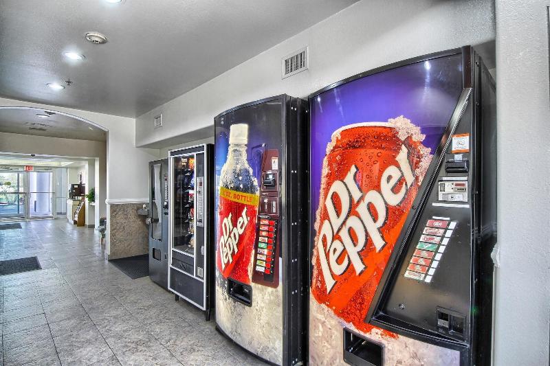 Motel 6 Mission Tx image