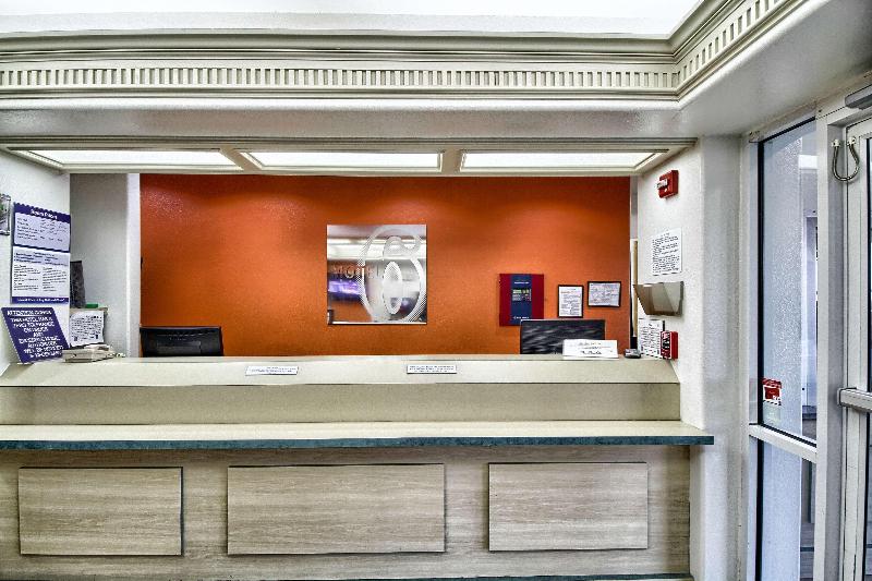 Motel 6 Mission Tx image