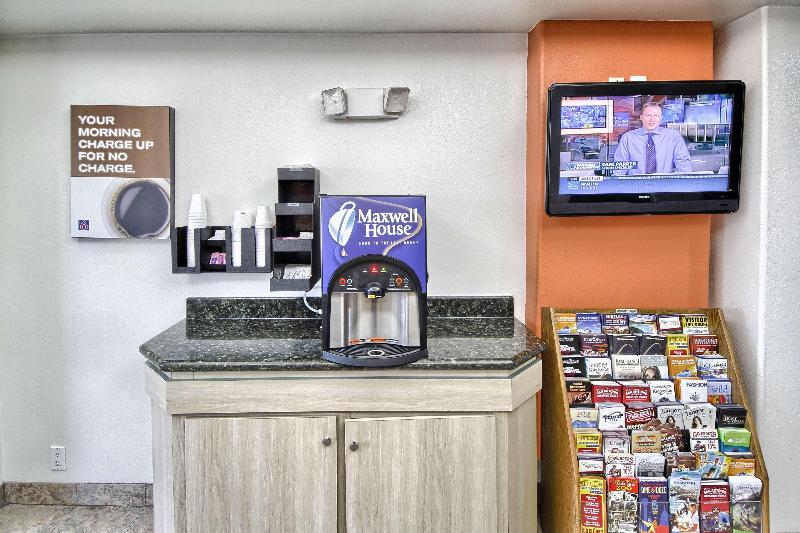Motel 6 Mission Tx image