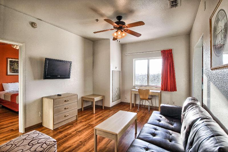 Motel 6 Mission Tx image