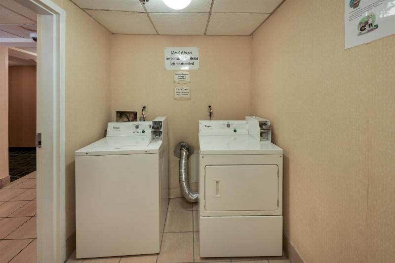 Motel 6 Milford image