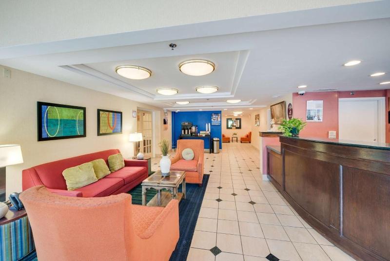Motel 6 Milford image