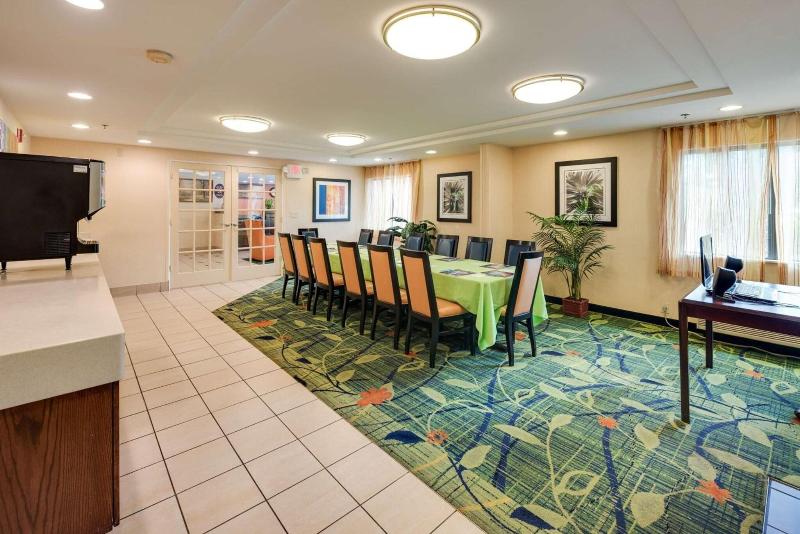 Motel 6 Milford image