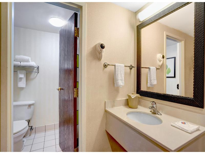 Motel 6 Milford image