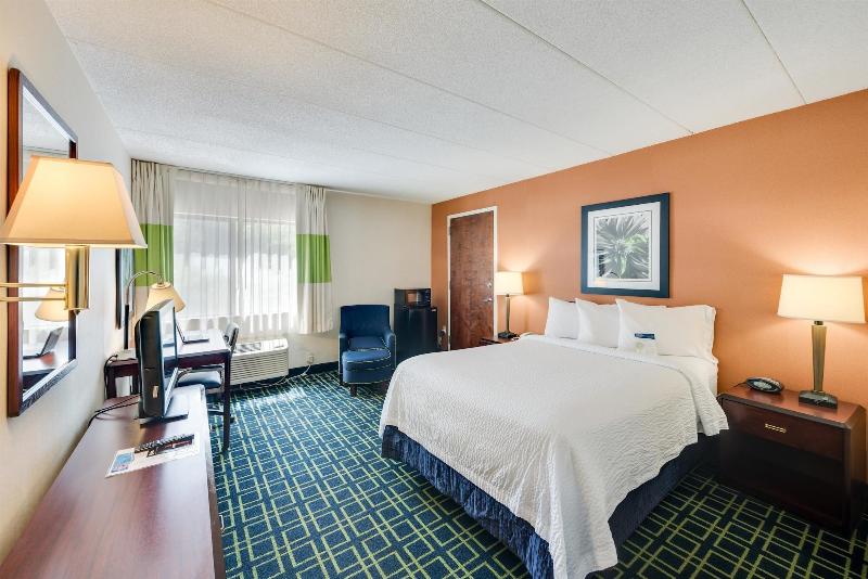 Motel 6 Milford image