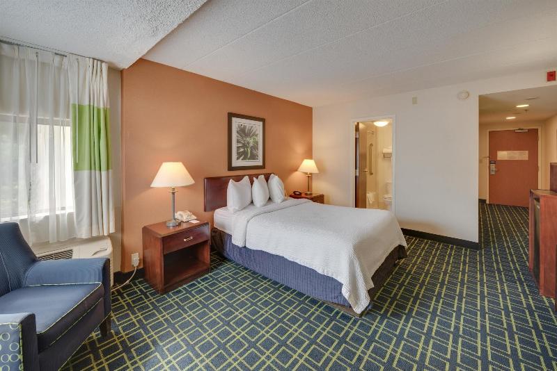 Motel 6 Milford image