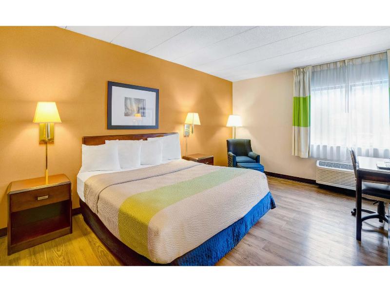Motel 6 Milford image