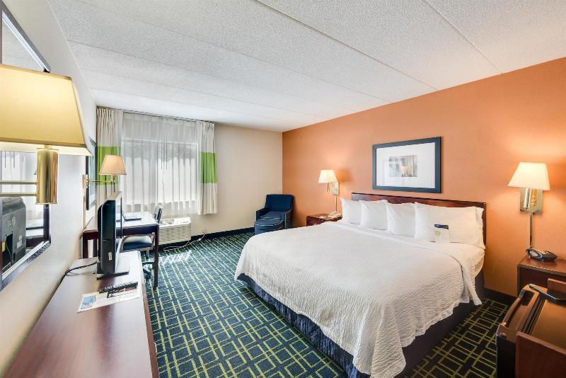 Motel 6 Milford image