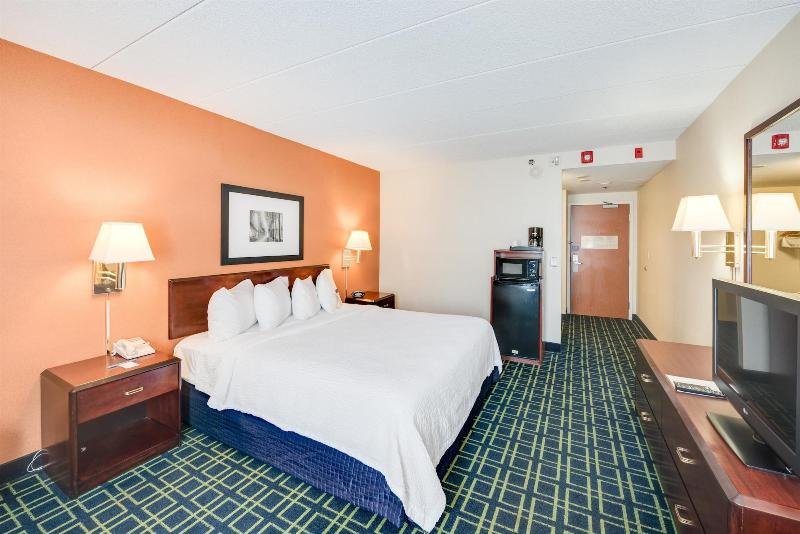 Motel 6 Milford image
