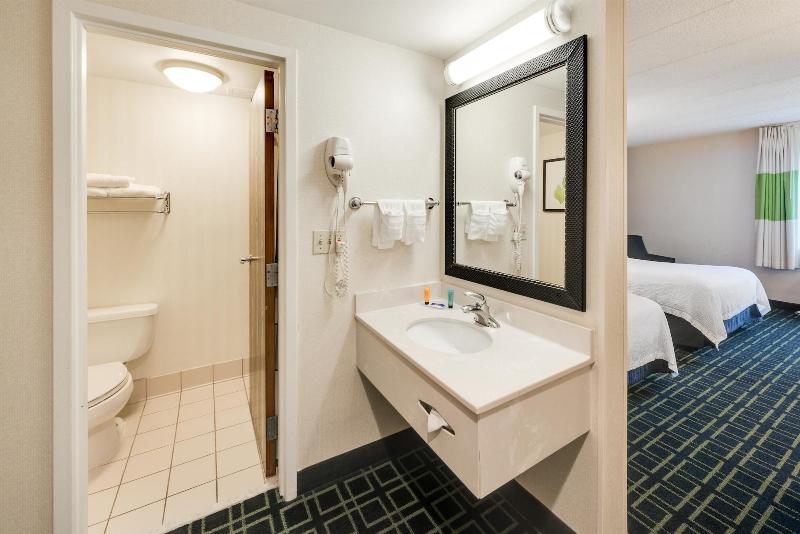Motel 6 Milford image