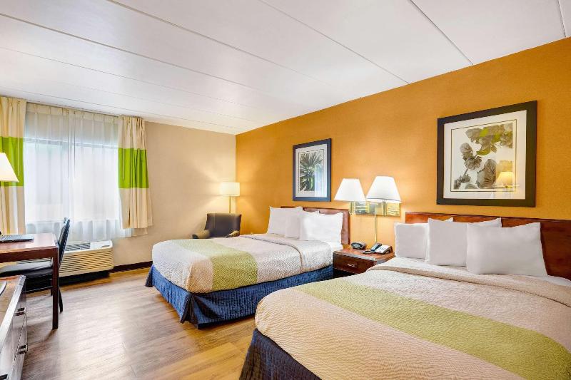 Motel 6 Milford image