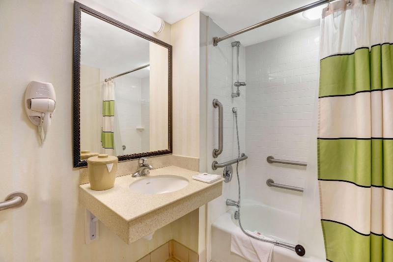 Motel 6 Milford image