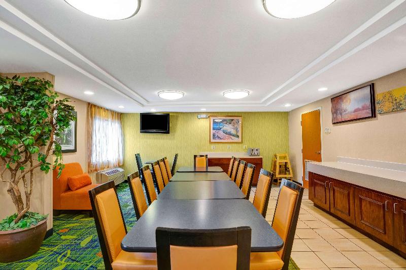 Motel 6 Milford image