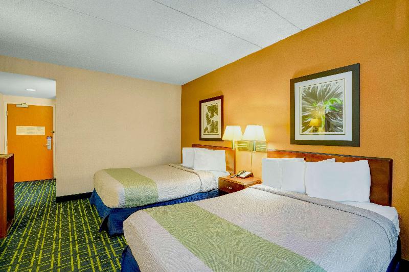 Motel 6 Milford image