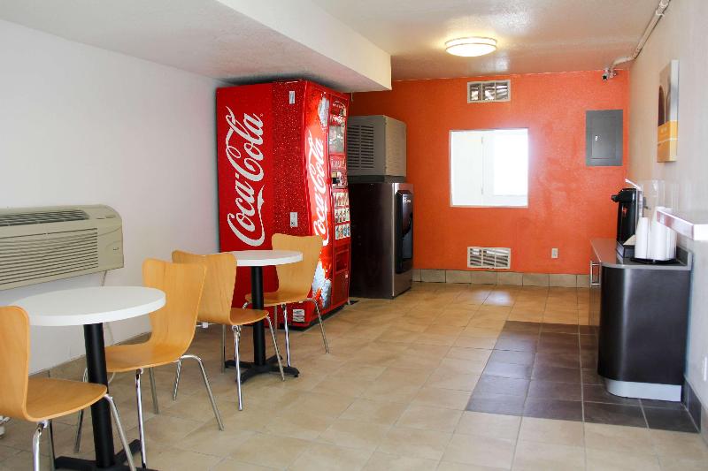 Motel 6 Goodland, KS — view