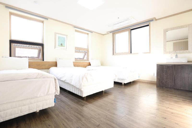 ROI House Hongdae image