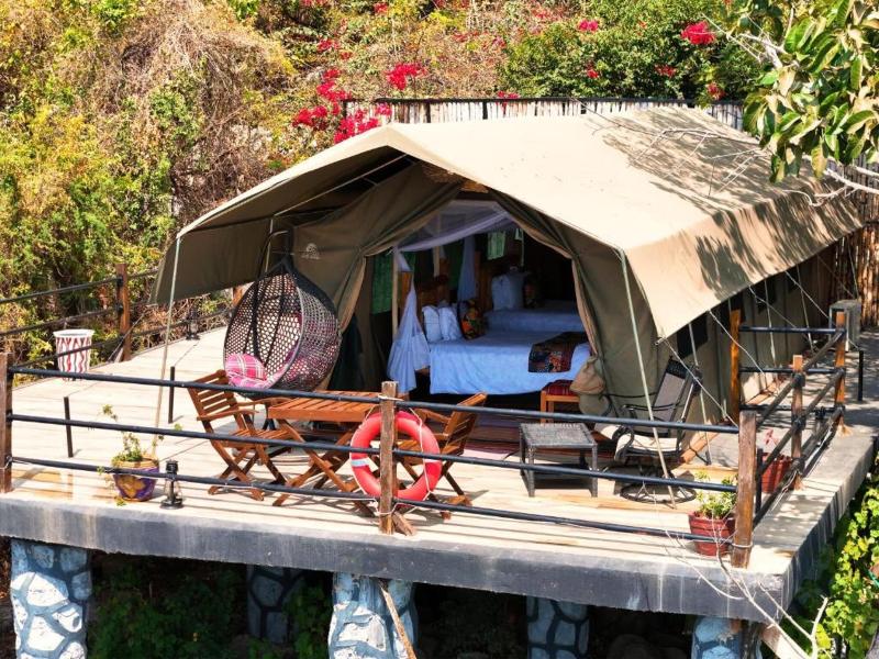Wag Hill Lodge and Spa image