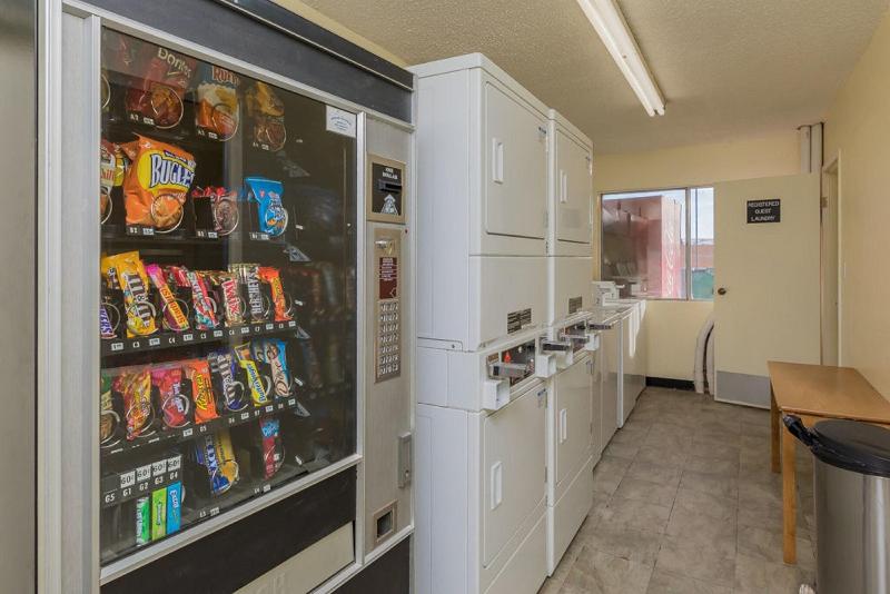 MOTEL 8 ROCK SPRINGS