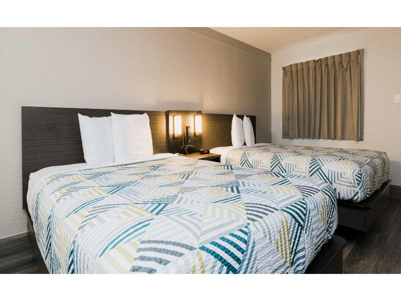 Motel 6-Baytown, TX - Garth Rd GA image