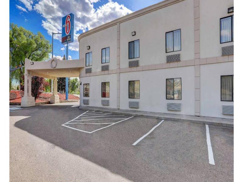 Motel 6 Espanola, Nm — general view
