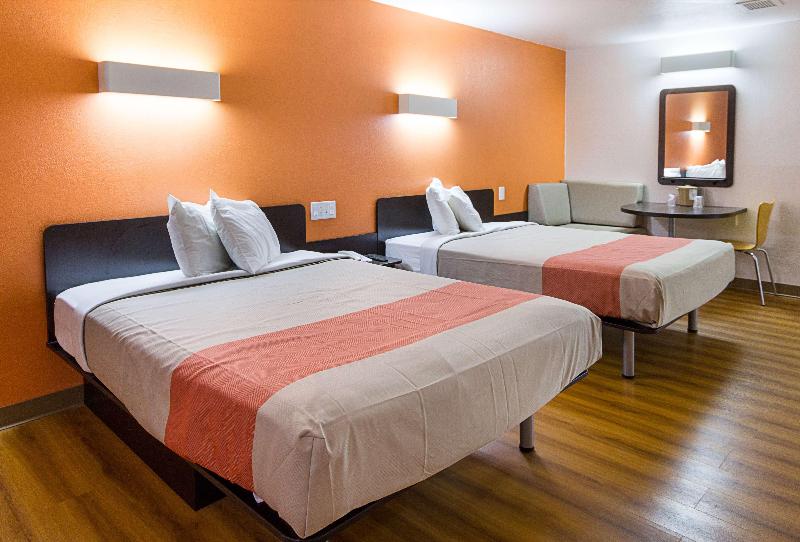 Motel 6 Sidney Oh image