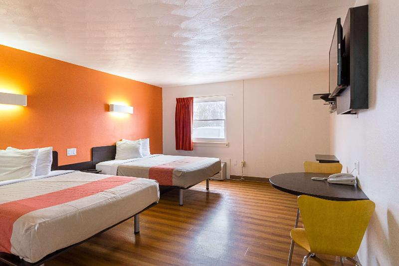 Motel 6 Sidney Oh image