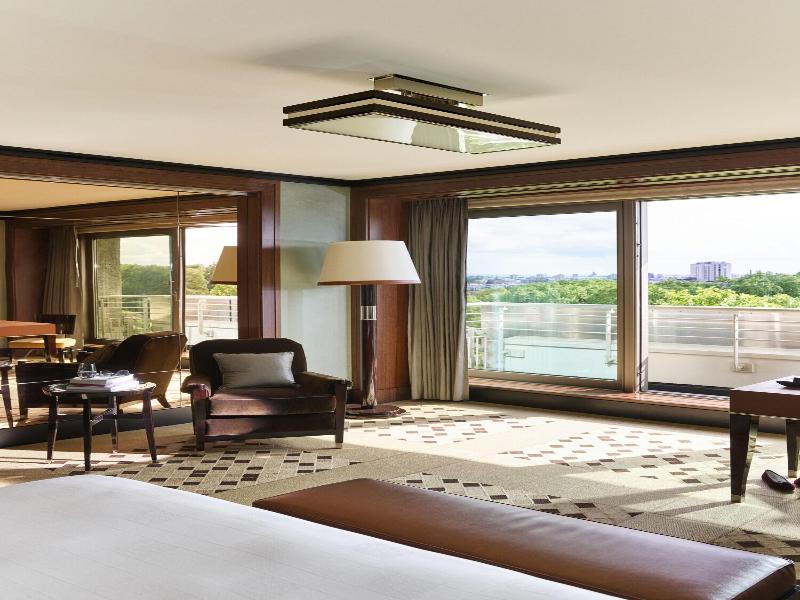 45 Park Lane Dorchester Collection image