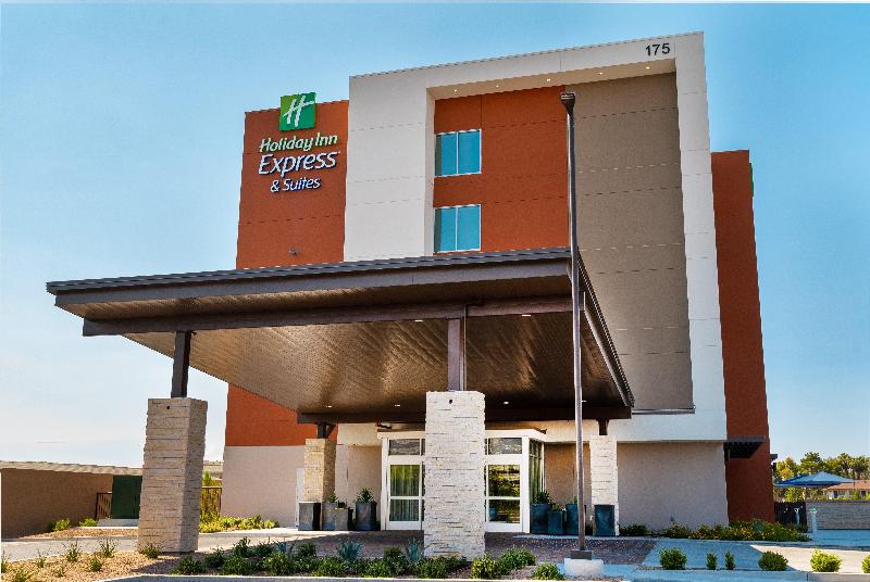 Holiday Inn Express & Suites Las Vegas E Tropicana