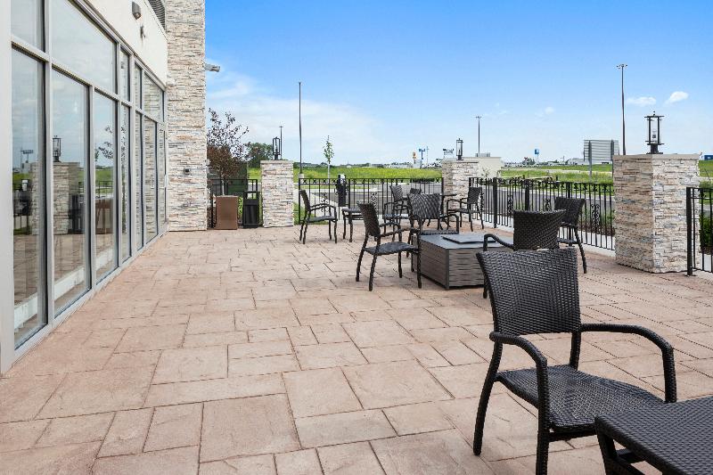 Holiday Inn Exp & Sts Bourbonnais East - Bradley image