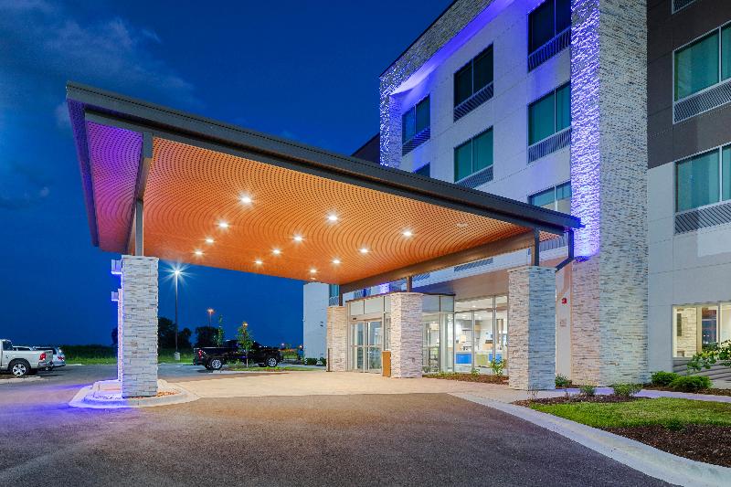 Holiday Inn Exp & Sts Bourbonnais East - Bradley image