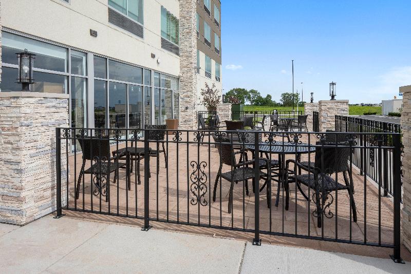 Holiday Inn Exp & Sts Bourbonnais East - Bradley image