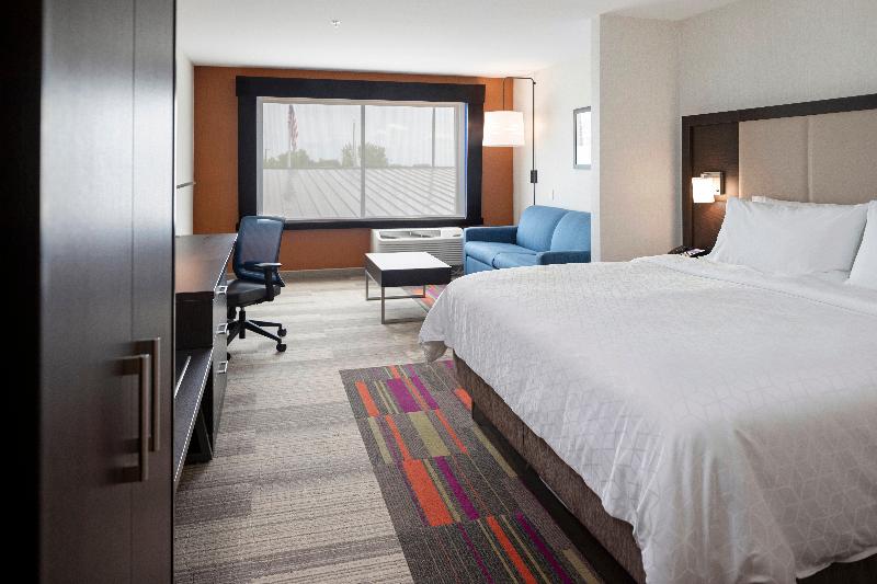 Holiday Inn Exp & Sts Bourbonnais East - Bradley image
