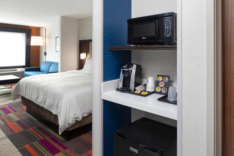 Holiday Inn Exp & Sts Bourbonnais East - Bradley image