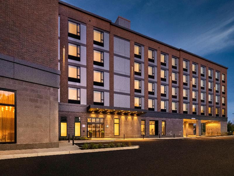 Staybridge Suites Boston Logan Airport - Revere photo 16