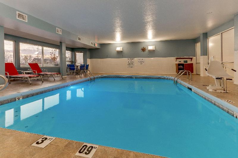 Holiday Inn Express Cincinnati North - Monroe image