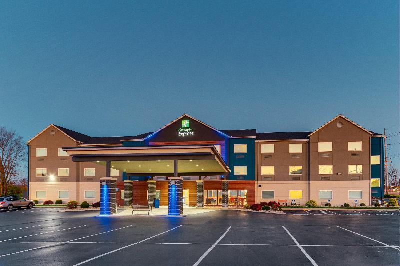 Holiday Inn Express Cincinnati North - Monroe image