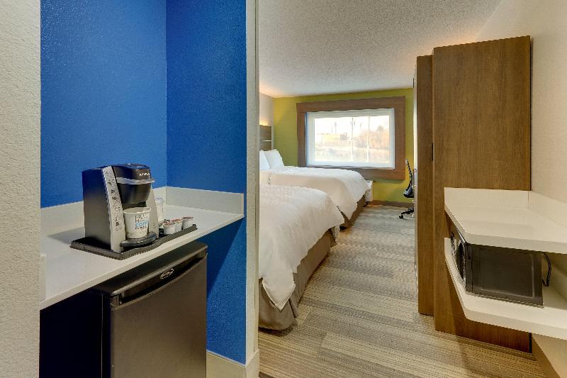 Holiday Inn Express Cincinnati North - Monroe image